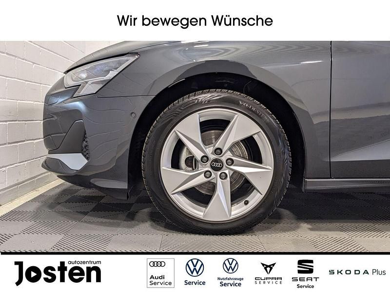 Używany Audi A3 Advanced 116 KM (85 kW) 2025 Szary Sedan/Limuzyna