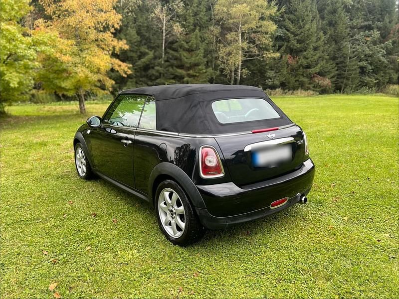 Second-hand Mini Cooper Cabriolet 120 CP (88 kW) 2009 Negru Cabrio