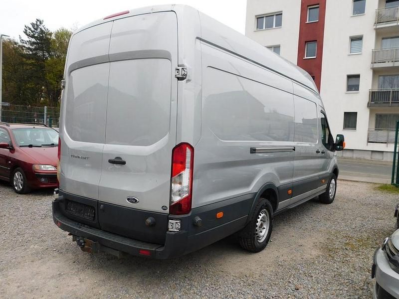 Gebraucht Ford Transit Trend 155 PS (114 kW) 2016 Silber Van / Kleinbus