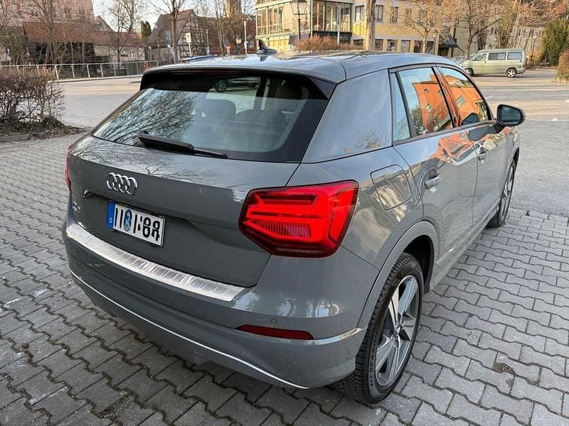 Gebraucht Audi Q2 Sport 150 PS (110 kW) 2020 Grau SUV