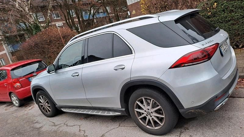 Gebraucht Mercedes GLE300 245 PS (180 kW) 2020 Silber SUV