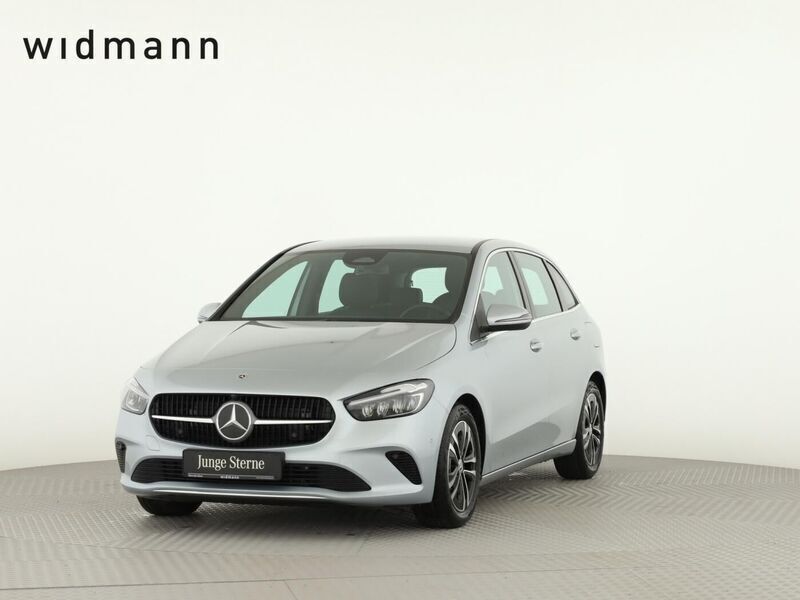 Metalliclack hightechsilber Gebraucht 2024 Mercedes B180 Advanced Van / Kleinbus | 31.850 € (Fairer Preis) - Bild 1/4