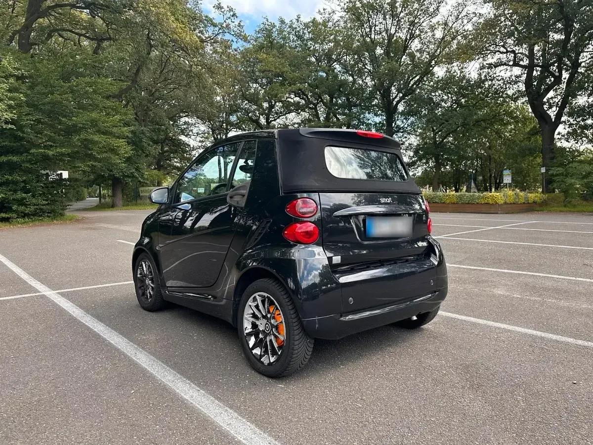 Gebraucht Smart ForTwo Cabrio 71 PS (52 kW) 2010 Schwarz Cabrio