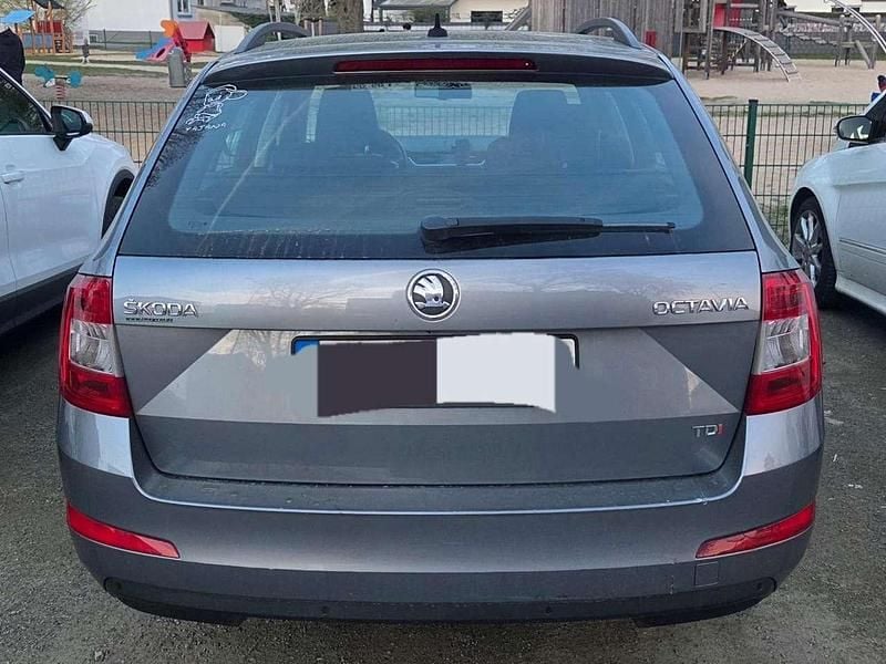 Gebraucht Skoda Octavia 150 PS (110 kW) 2013 Silber Kombi