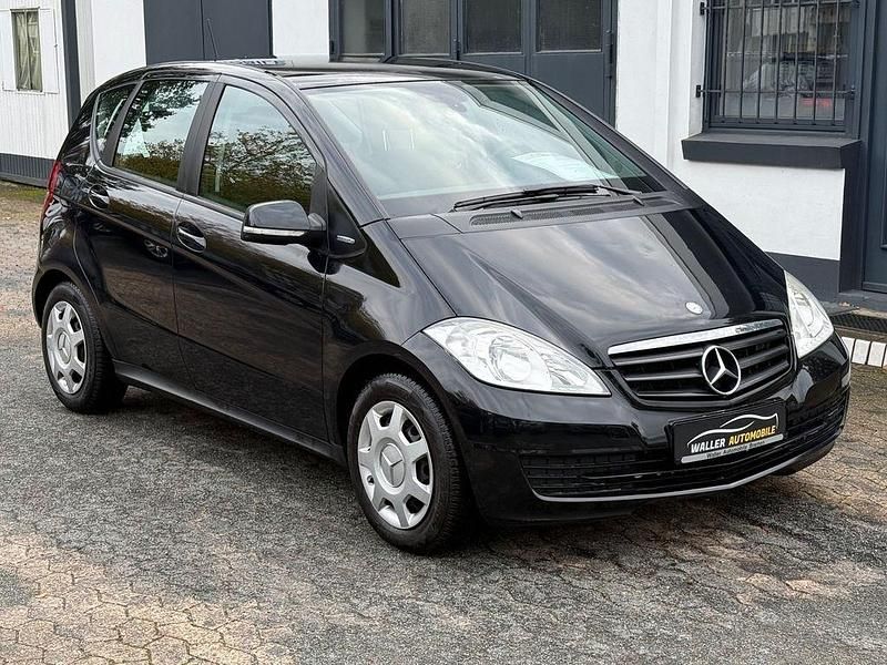 Schwarz Gebraucht 2010 Mercedes A160 Limousine | 4.990 € (Fairer Preis) - Bild 1/4