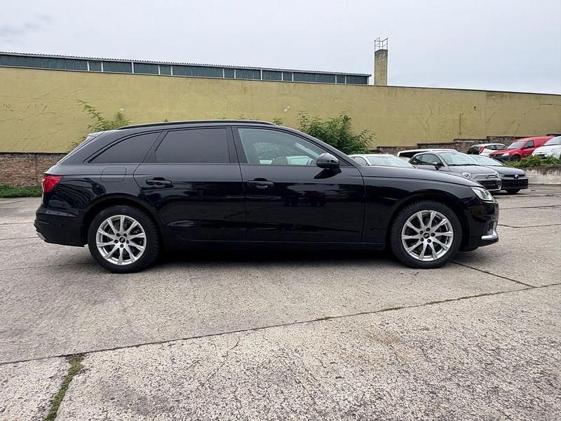Gebraucht Audi A4 150 PS (110 kW) 2021 Schwarz Kombi
