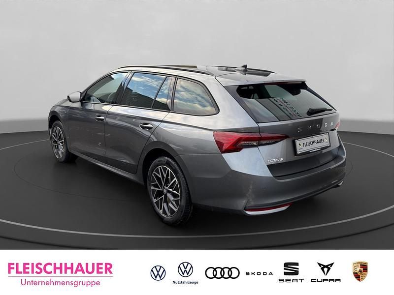 Neu Skoda Octavia Tour 150 PS (110 kW) 2026 Silber Kombi