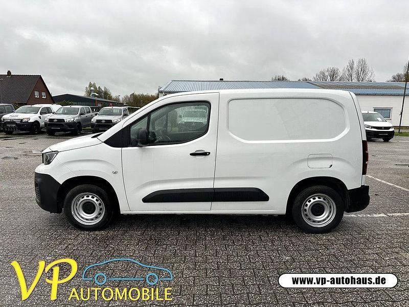Gebraucht Peugeot Partner 110 PS (80 kW) 2019 Weiß Van / Kleinbus