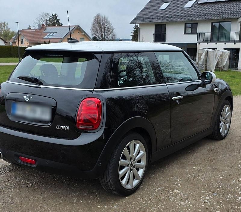 Käytetty Mini Cooper 136 HP (100 kW) 2019 Musta Viistoperä