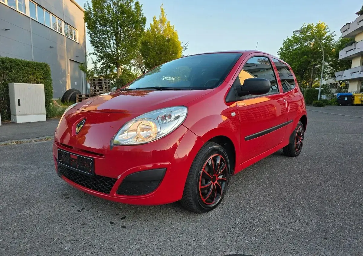 Second-hand Renault Twingo Authentique 58 CP (42 kW) 2010 Roșu Hatchback