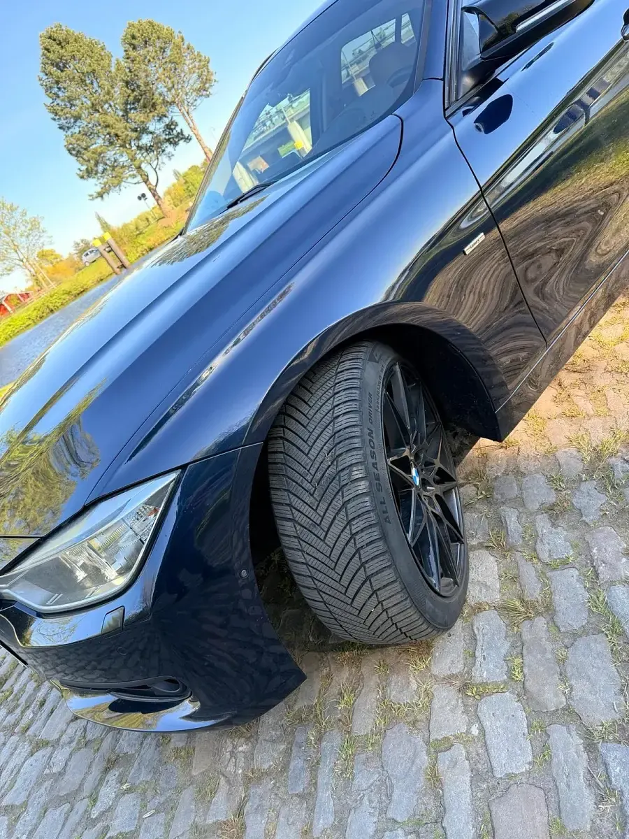 Gebraucht BMW 330 Luxury Line 286 PS (210 kW) 2014 Blau Kombi