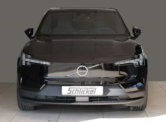 Gebraucht Volvo EX30 Plus 200 kW (272 PS) 2025 Onyx black SUV