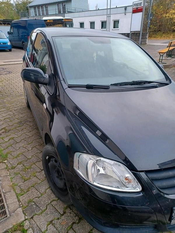 Schwarz Gebraucht 2005 VW Fox Kleinwagen | 999 € (Superpreis) - Bild 1/4