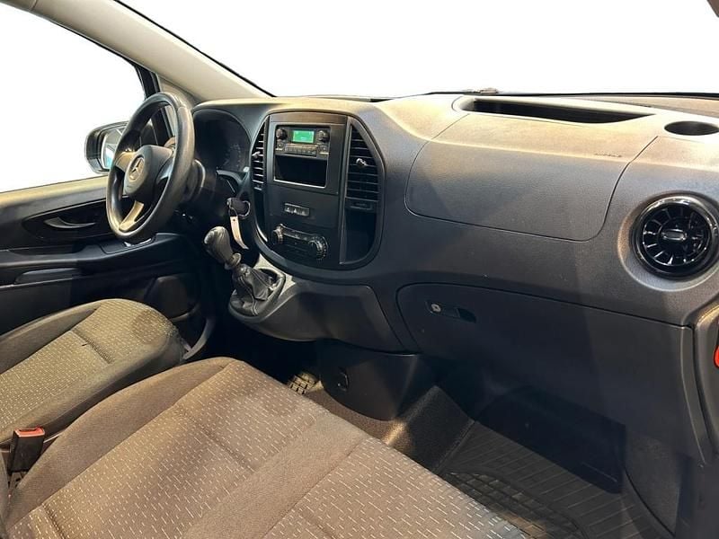 Usado Mercedes Vito 163 HP (119 kW) 2021 Cinzento Van