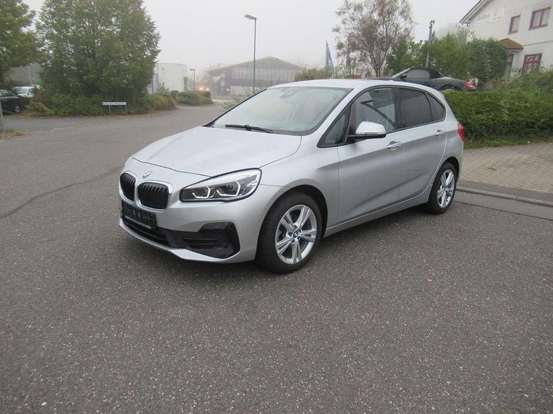 Silber Gebraucht 2020 BMW 218 Advantage Kombi | 16.500 € (Fairer Preis) - Bild 1/4