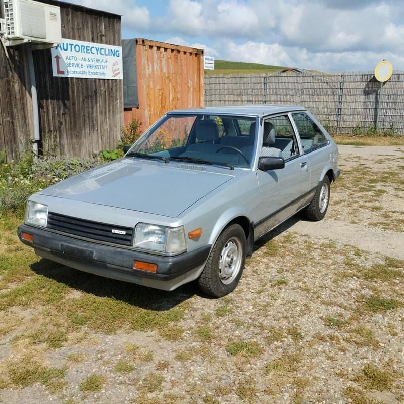 Silber Gebraucht 1984 Mazda 323 Kleinwagen | 3.200 € - Bild 1/4
