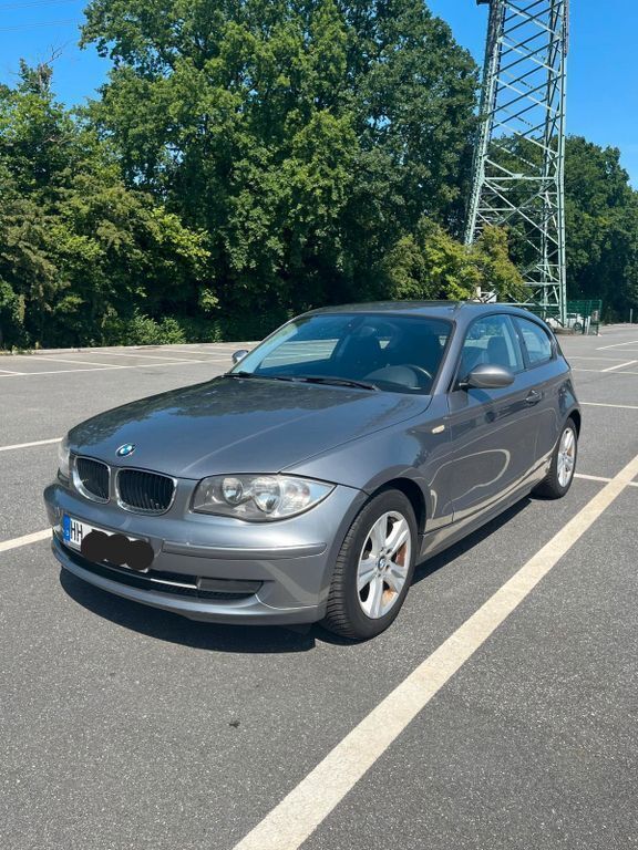 Grau Gebraucht 2008 BMW 118 Kleinwagen | 3.000 € (Superpreis) - Bild 1/4