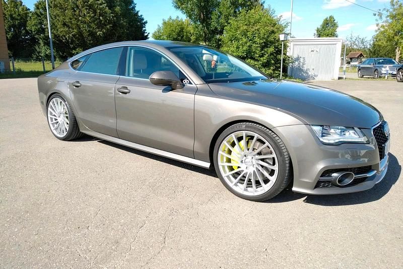 Second-hand Audi A7 299 CP (219 kW) 2011 Maro Hatchback