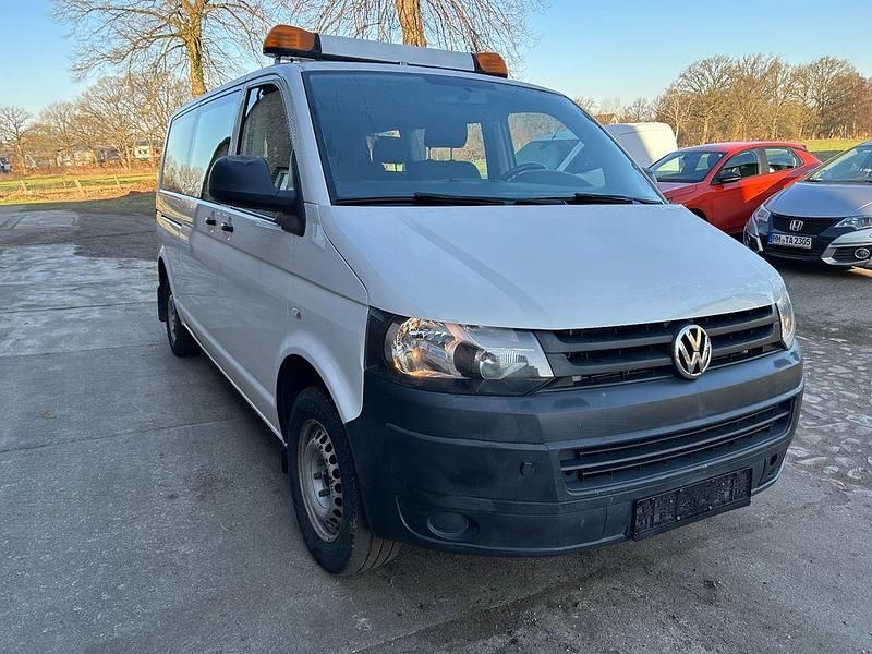 Gebraucht VW Caravelle Trendline 140 PS (102 kW) 2015 Weiß Van / Kleinbus