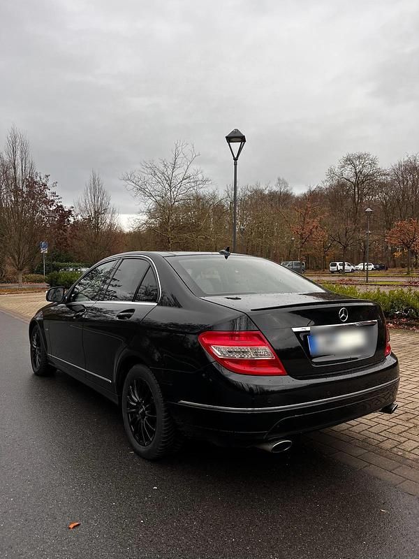 Gebraucht Mercedes C320 224 PS (164 kW) 2007 Schwarz Limousine