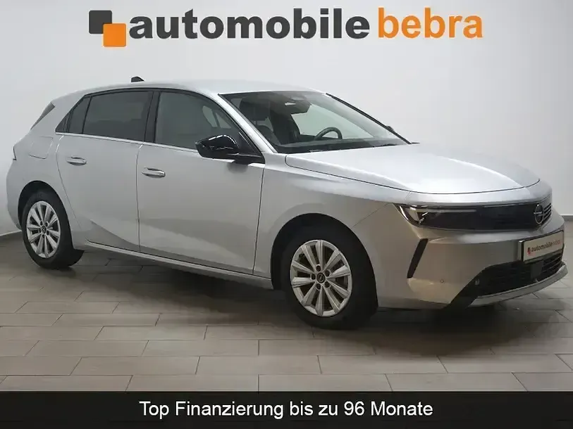 Gebraucht Opel Astra Elegance 131 PS (96 kW) 2023 Kristall silber Kleinwagen
