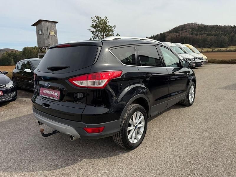 Gebraucht Ford Kuga Titanium 150 PS (110 kW) 2016 Schwarz SUV