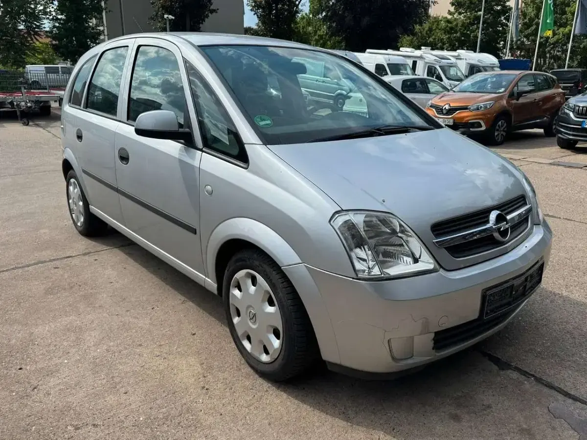 Gebraucht Opel Meriva 101 PS (74 kW) 2004 Silber Van / Kleinbus