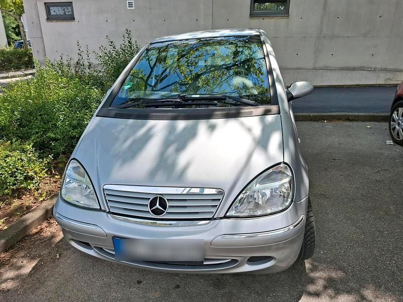 Grau Gebraucht 2001 Mercedes A170 Kleinwagen | 2.100 € - Bild 1/4