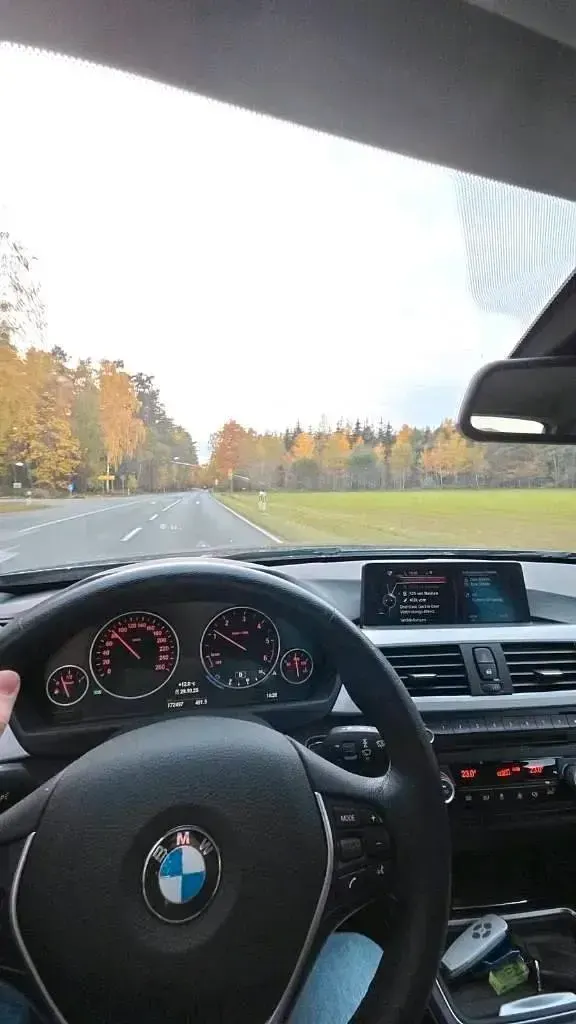 Używany BMW 320 184 KM (135 kW) 2015 Niebieski Kombi