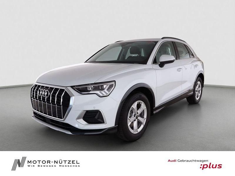 Gletscherweiß metallic Gebraucht 2024 Audi Q3 Advanced SUV | 36.930 € (Guter Preis) - Bild 1/4