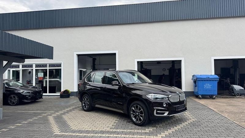 Sparkling brown Gebraucht 2017 BMW X5 SUV | 38.990 € (Etwas zu teuer) - Bild 1/4