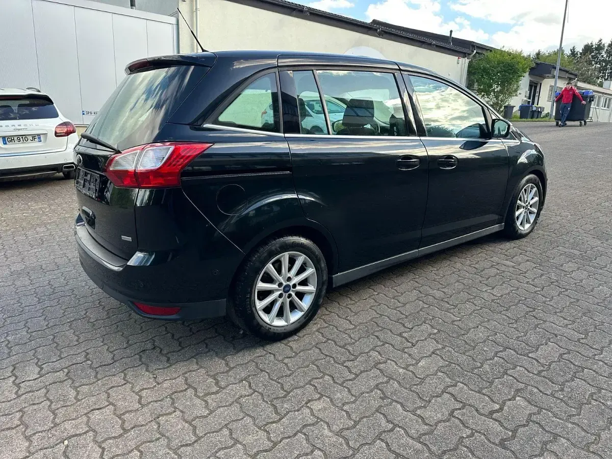 Gebraucht Ford Grand C-Max Titanium 150 PS (110 kW) 2017 Schwarz Van / Kleinbus