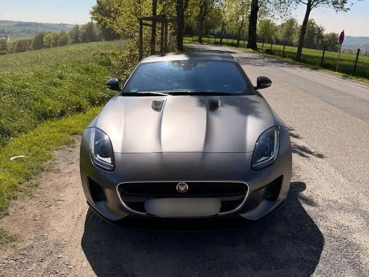 Używany Jaguar F-Type 340 KM (250 kW) 2018 Szary Coupe