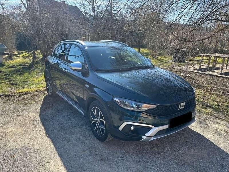 Gebraucht Fiat Tipo Cross 101 PS (74 kW) 2021 Grün Kombi
