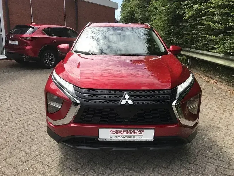 Gebraucht Mitsubishi Eclipse Cross Basis 188 PS (138 kW) 2022 Rot SUV