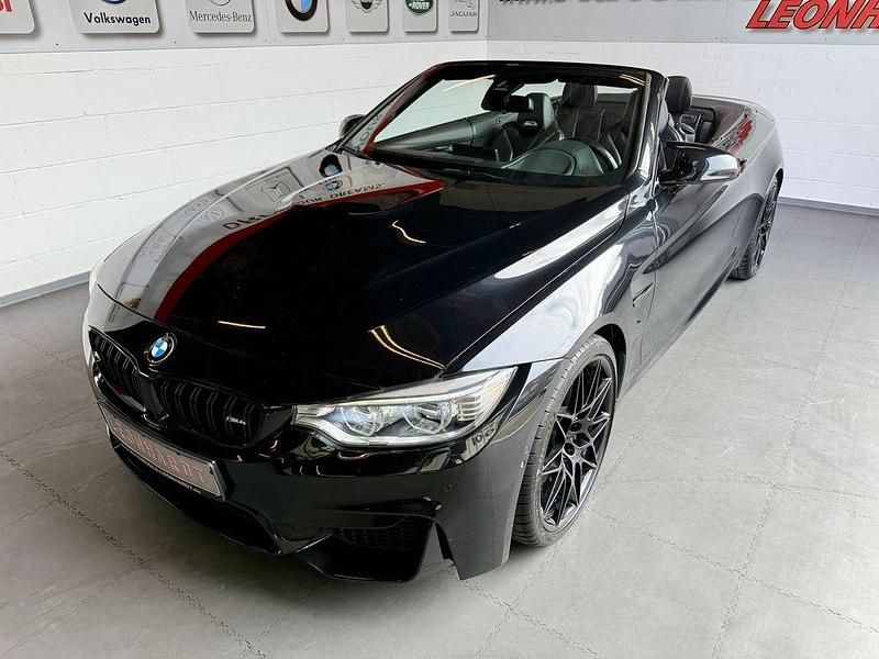 Saphirschwarz (metallic) Gebraucht 2016 BMW M4 Cabriolet Basis Cabrio | 51.990 € (Etwas zu teuer) - Bild 1/4