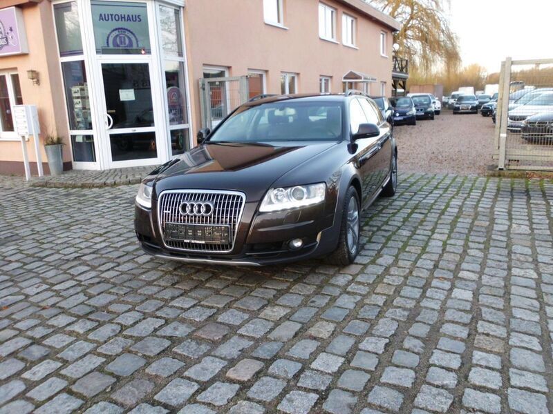 Braun Gebraucht 2009 Audi A6 Allroad Comfort Kombi | 7.990 € - Bild 1/4