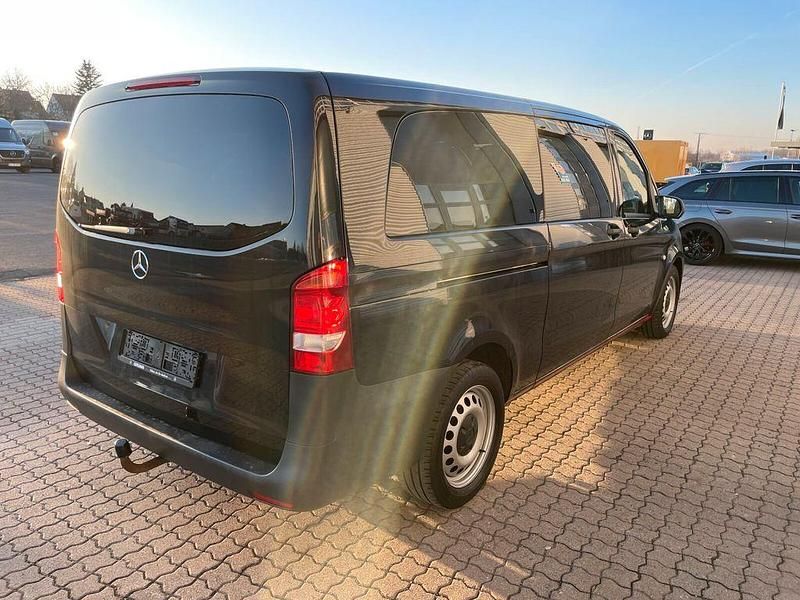 Gebraucht Mercedes Vito 136 PS (100 kW) 2019 Obsidianschwarz Van