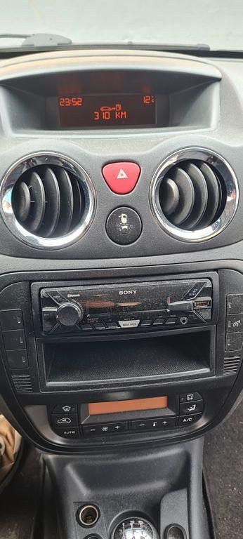 Second-hand Citroën C3 Attraction 73 CP (53 kW) 2009 Negru Berlinǎ