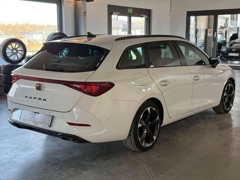 Second-hand Cupra Leon 150 CP (110 kW) 2024 Alb Break