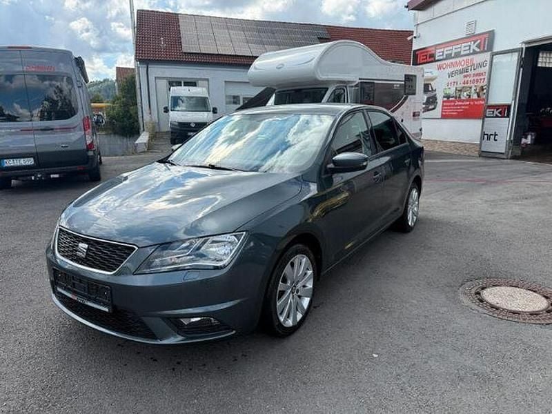 Grau Gebraucht 2015 Seat Toledo Limousine | 5.680 € (Fairer Preis) - Bild 1/4