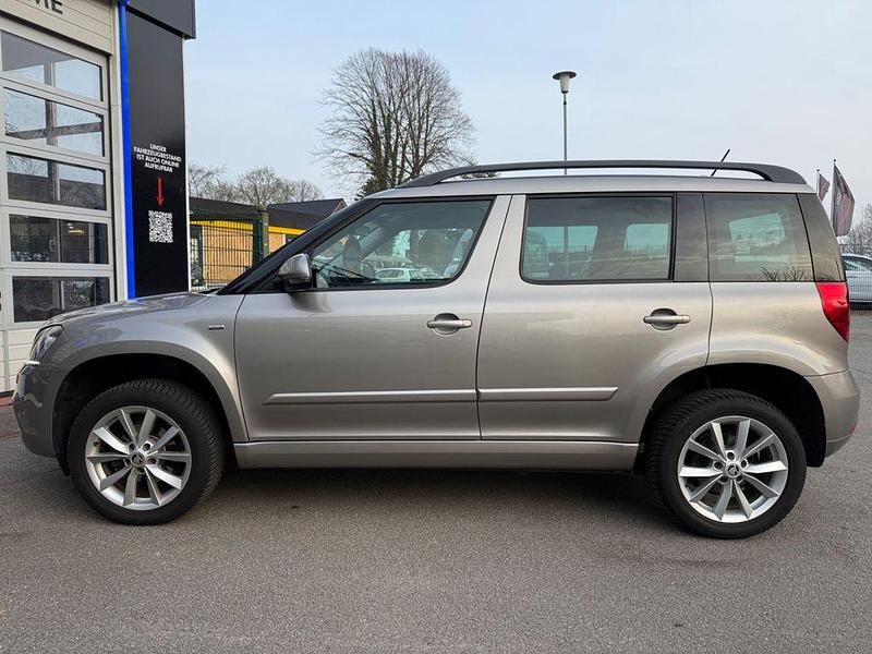 Gebraucht Skoda Yeti Drive 125 PS (91 kW) 2017 Beige SUV