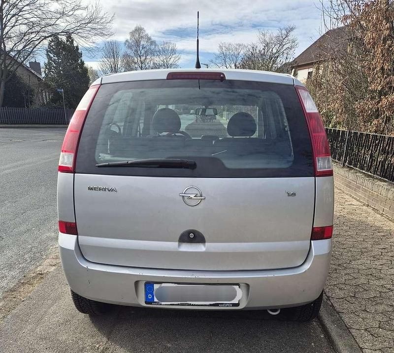 Gebraucht Opel Meriva 101 PS (74 kW) 2004 Silber Van / Kleinbus