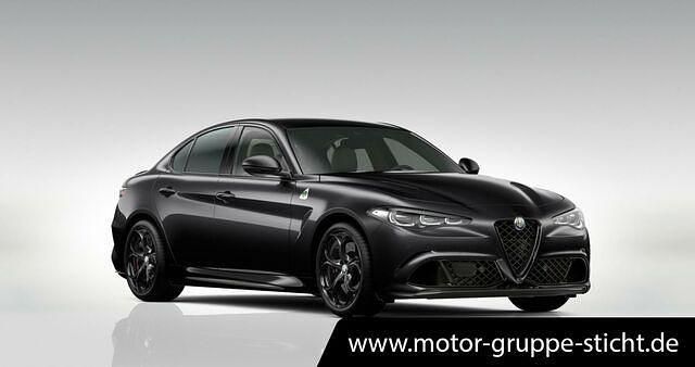 Othercolor Gebraucht 2022 Alfa Romeo Giulia Quadrifoglio Limousine | 82.890 € (Teuer) - Bild 1/2