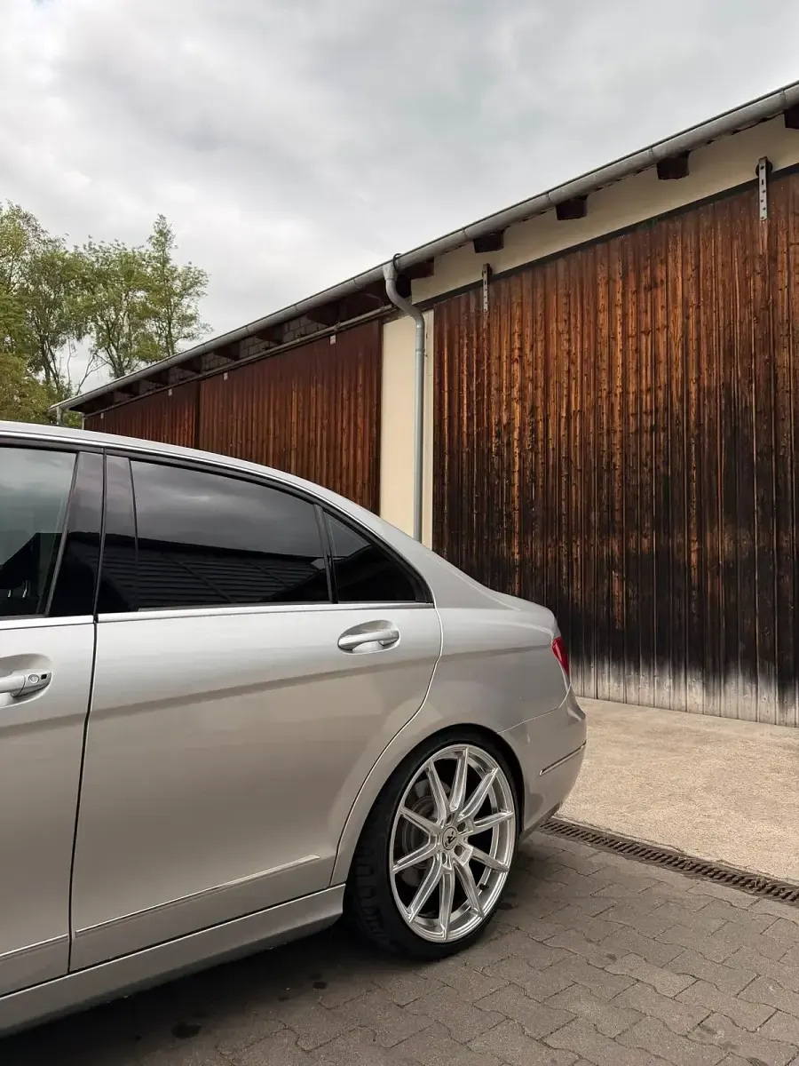 Gebraucht Mercedes C220 Avantgarde 170 PS (125 kW) 2012 Silber Limousine
