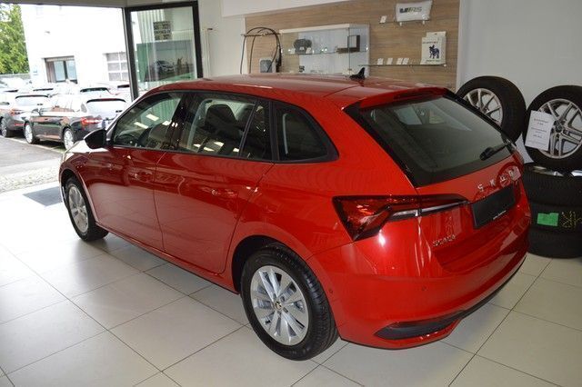 Gebraucht Skoda Scala Selection 116 PS (85 kW) 2024 Velvet rot metallic Kleinwagen