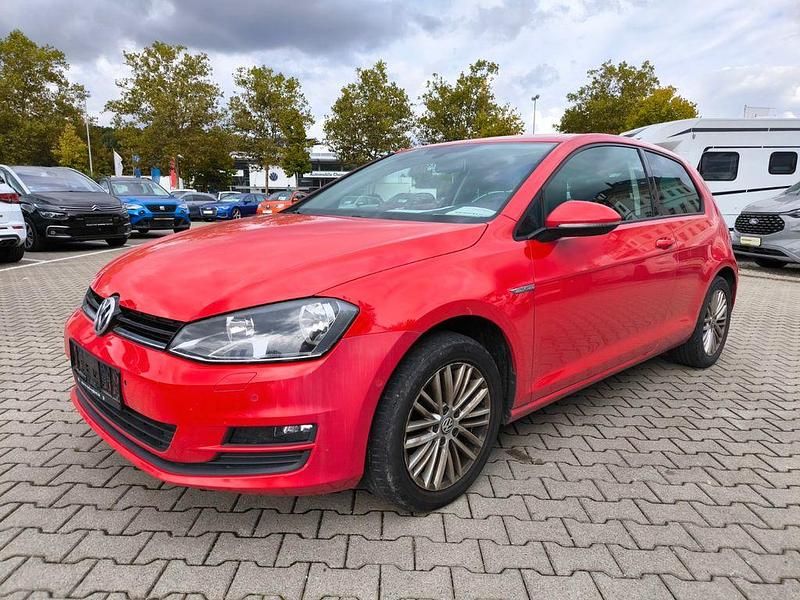 Rot Gebraucht 2014 VW Golf VII Cup Limousine | 7.190 € (Superpreis) - Bild 1/4