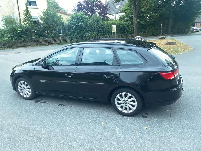 Gebraucht Seat Leon ST 110 PS (80 kW) 2015 Schwarz Kombi