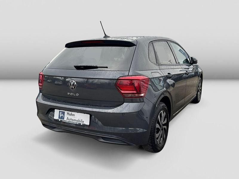Gebraucht VW Polo Active 110 PS (80 kW) 2021 Uranograu Kleinwagen