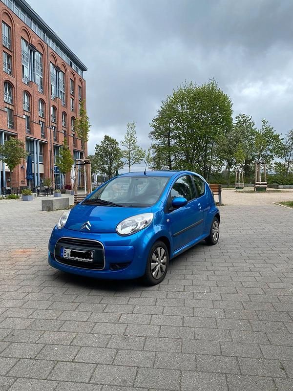 Blau Gebraucht 2010 Citroën C1 Kleinwagen | 2.900 € (Fairer Preis) - Bild 1/4